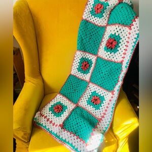 Vintage Granny Square Handmade Crochet Blanket-3D Roses